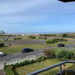 Cap sud vue panoramique sur mer et terre